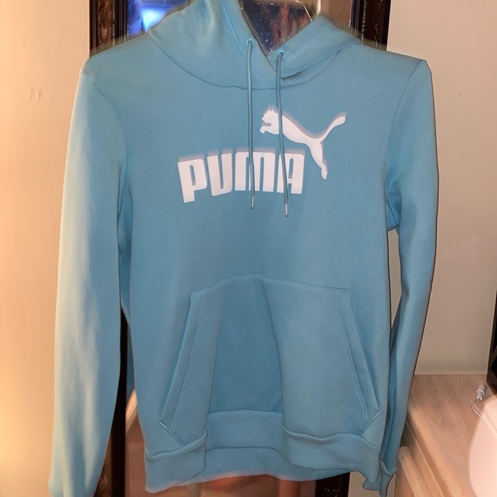 medium light blue puma hoodie brand new
